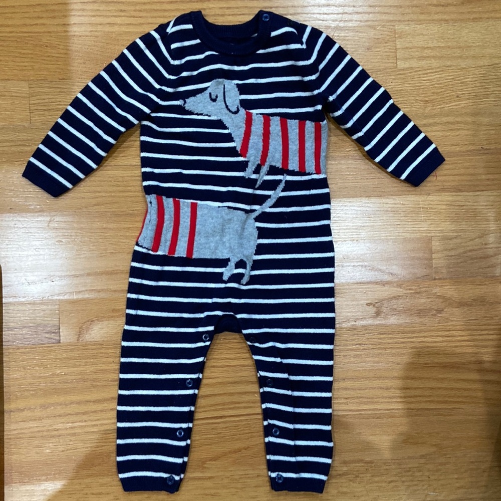 Knit one piece with dog design